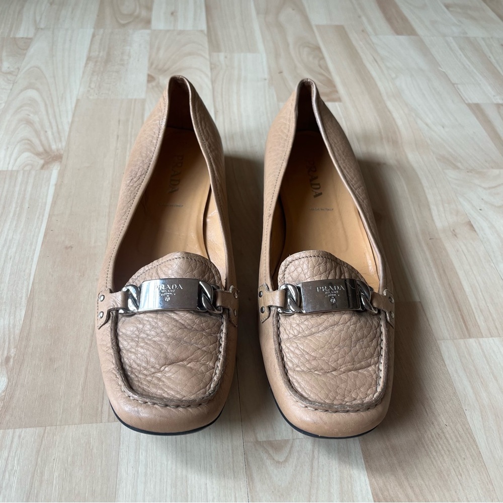 Prada Tan Pebbled Leather Bit Loafers US7.5 EU38